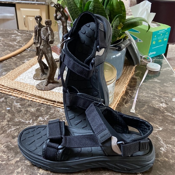 Eddie Bauer sandals Quincy Black sz 11M nwt summer - Picture 1 of 8